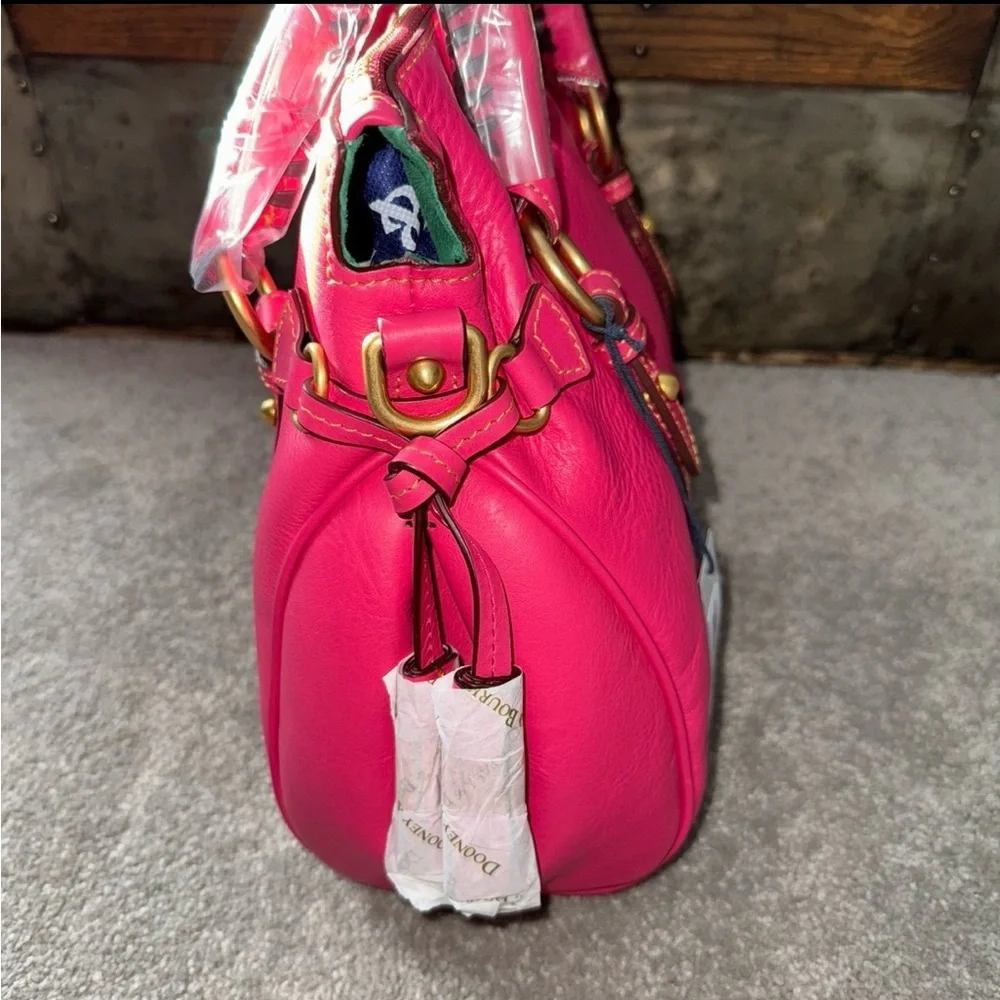 NWT Dooney & Bourke Florentine satchel in Fuchsia with strap - Picture 6 of 10